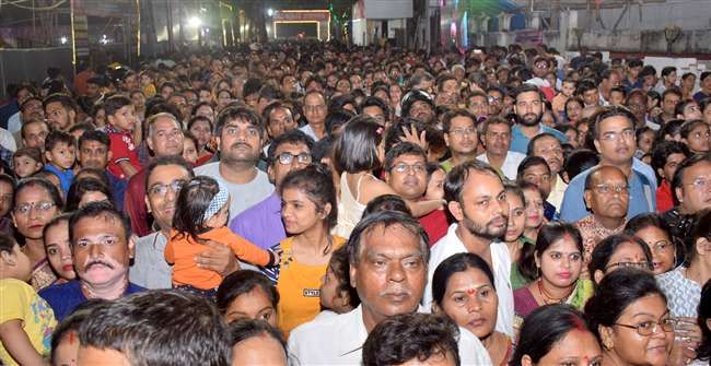 प्रयागराज के दशहरा मेला में 11 ड्रोन कैमरों से रखी गई थी नजर