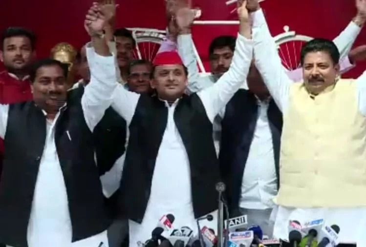 स्वामी प्रसाद के भतीजे सपा में शामिल, बोले- भाजपा में शोषण होता रहा तो चाचा भी आ जाएंगे यहां