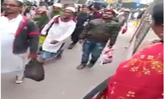 एनआरसी व सीएए के डर से रात के अंधेरे में भाग रहे बांग्लादेशी, लौट रहे अपने देश