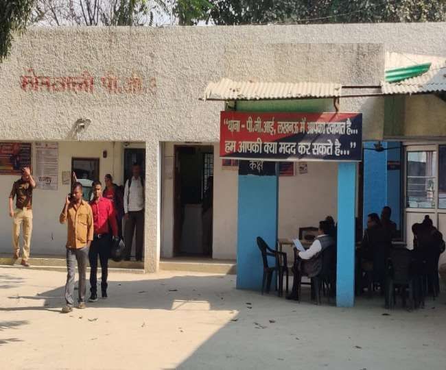 पीजीआइ थाने में पुलिसकर्मियों और वकील के बीच मारपीट पीजीआइ थाने में पुलिसकर्मियों और वकील के बीच मारपीट