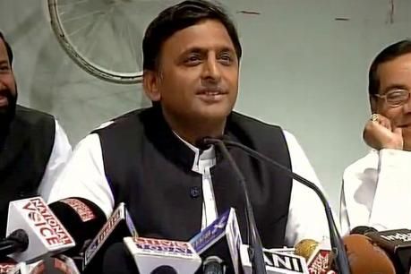 बछड़ों को लेकर अखिलेश ने किया ट्वीट, बीजेपी की कड़ी प्रतिक्रिया बछड़ों को लेकर अखिलेश ने किया ट्वीट, बीजेपी की कड़ी प्रतिक्रिया