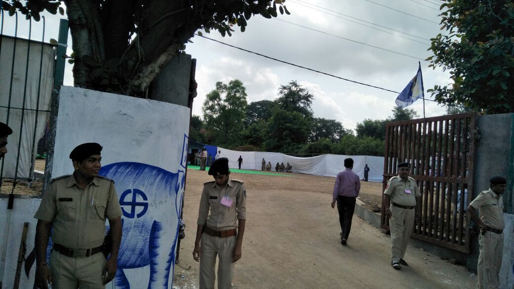मायावती का  गुजरात दौरा आज सुबह 11बजे वड़ोदरा के नवलखी ग्राउंड ,राजमहल रोड