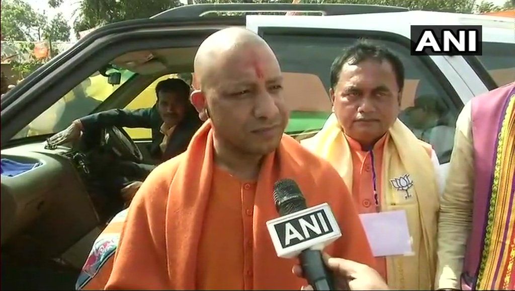 सबरूम, त्रिपुरा : यह हमारे लिए एक जीत है कि राहुल गांधी जिनके पूर्वजों ने कहा था कि वे दुर्घटनाग्रस्त हिंदु हैं, आज राहुल का ये कहना है कि वे एक जेनुधरी हिंदू हैं: CM योगी आदित्यनाथ