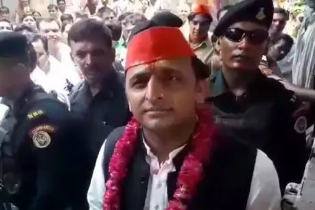 सरकारी बंगले के नाम पर बदनाम न करे BJP : अखिलेश