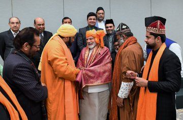 प्रधानमंत्री मोदी ने अजमेर शरीफ में चढ़ाने के लिए चादर भेजी