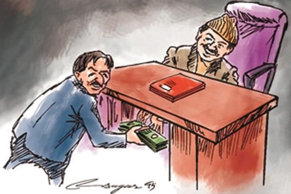 यूपी: रिश्वतखोरी में राजस्व कर्मी अव्वल, पुलिस दूसरे नंबर पर यूपी: रिश्वतखोरी में राजस्व कर्मी अव्वल, पुलिस दूसरे नंबर पर