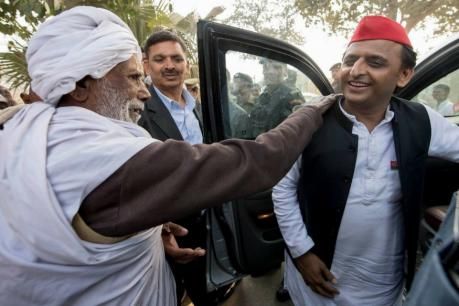 योगी, ममता, नीतीश और लालू से कहीं आगे हैं अखिलेश यादव योगी, ममता, नीतीश और लालू से कहीं आगे हैं अखिलेश यादव