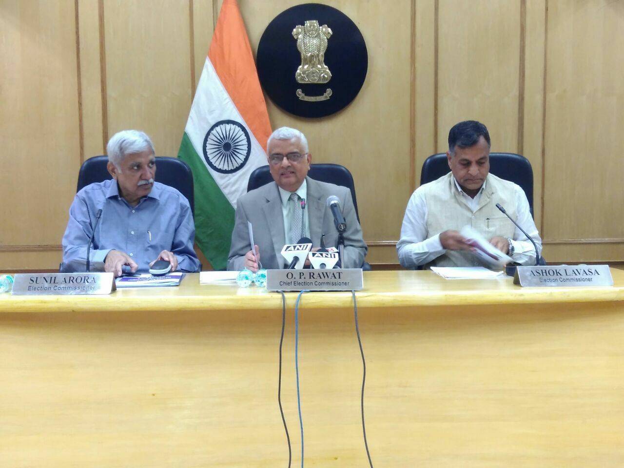 कर्नाटक में 12 मई को होंगे विधानसभा चुनाव, 18 मई को होगी वोटों की गिनती