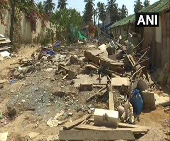 कर्नाटक में अवैध रूप से रहे रहे बांग्लादेशी प्रवासियों के 200 कच्चे मकान ढहाए गए