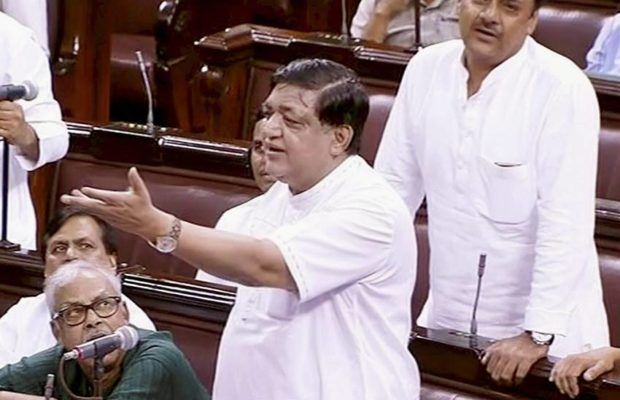 सपा सांसद नरेश अग्रवाल के खिलाफ परिवाद दाखिल सपा सांसद नरेश अग्रवाल के खिलाफ परिवाद दाखिल