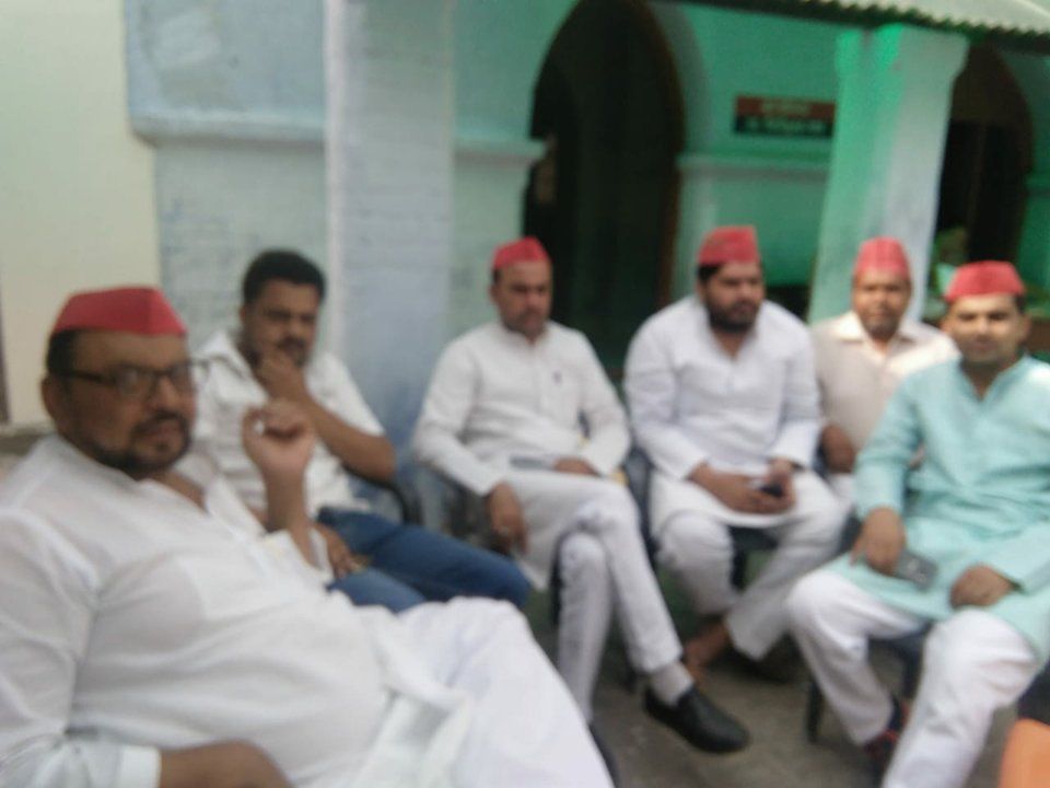 बुलंदशहर सपा जिलाध्यक्ष हामिद अली संग सेंकड़ों कार्यकर्ताओं गिरफ्तार बुलंदशहर सपा जिलाध्यक्ष हामिद अली संग सेंकड़ों कार्यकर्ताओं गिरफ्तार