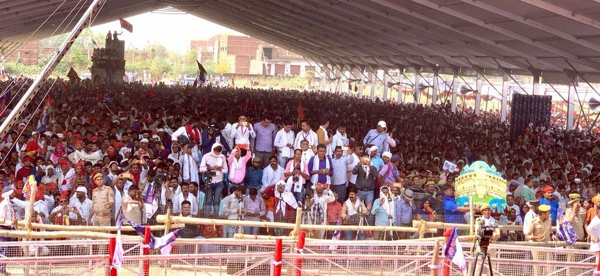 चंदौली में मायावती ने केंद्र पर साधा निशाना चंदौली में मायावती ने केंद्र पर साधा निशाना