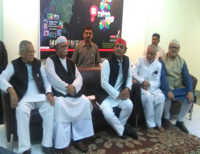योगी आदित्यनाथ तो गाना भी नहीं सुनते घूमने क्या जाएंगे : अखिलेश यादव
