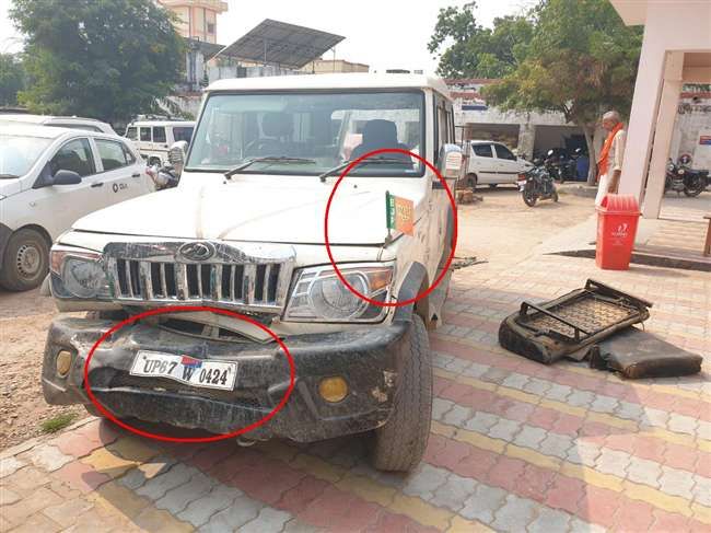 भाजपा का झंडा और पुलिस का लोगो लगाकर पशु तस्करी