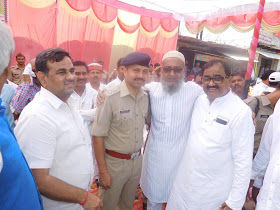 जिलाधिकारी पुलिस अधीक्षक ने दी ईद की बधाई दिया-जेपी यादव जिलाधिकारी पुलिस अधीक्षक ने दी ईद की बधाई दिया-जेपी यादव