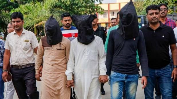 कमलेश तिवारी के हत्यारों का सिर काटने वाले को दूंगा एक करोड़ : शिवसेना नेता