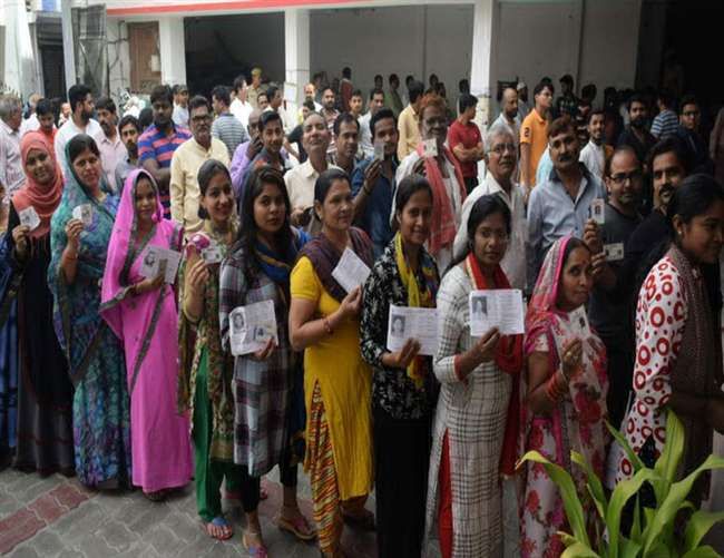 तीन बजे तक कुल 45.07 प्रतिशत मतदान