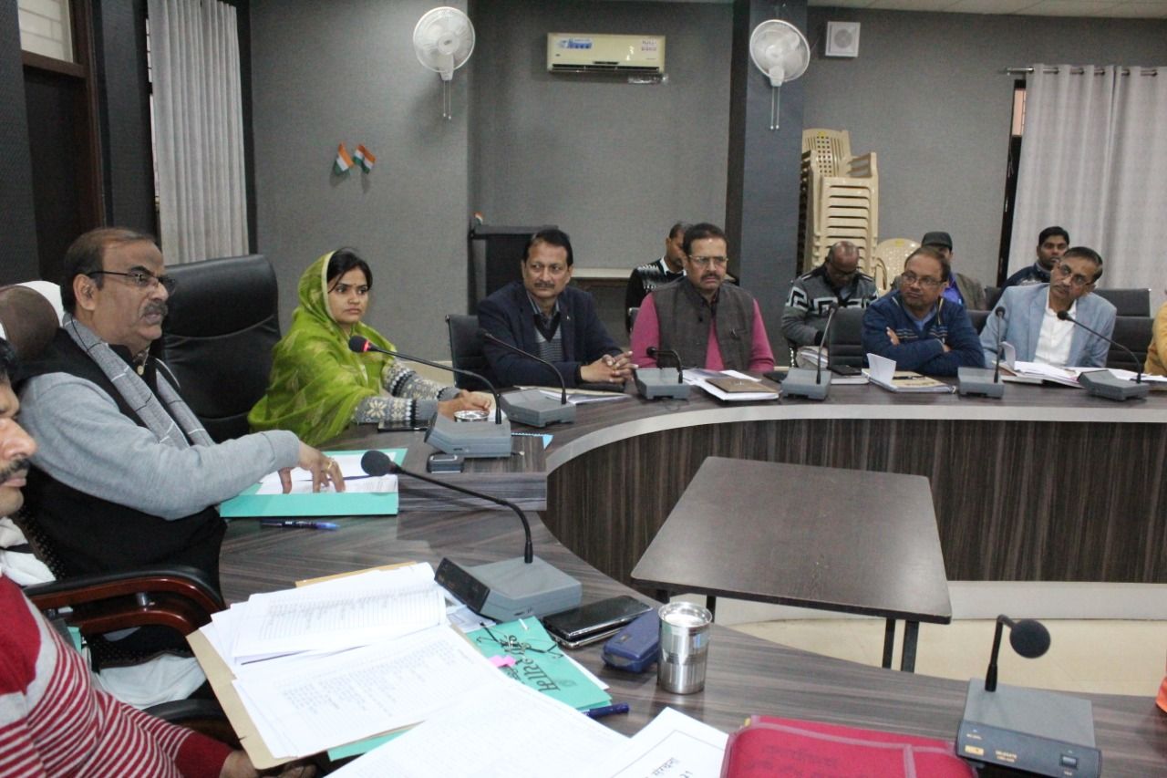 कन्या सुमंगला योजना, स्वच्छ भारत मिशन ग्रामीण, शौचालय, फसल बीमा, आवास, पेंशन, मनरेगा आदि योजनाओं की समीक्षा बैठक सम्पन्न