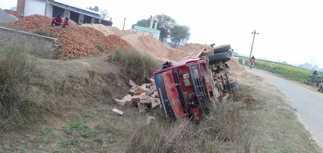 बिना कार्यवाही के पुलिस ने छोड़ा टीपर, लोगों में रहा चर्चा का विषय