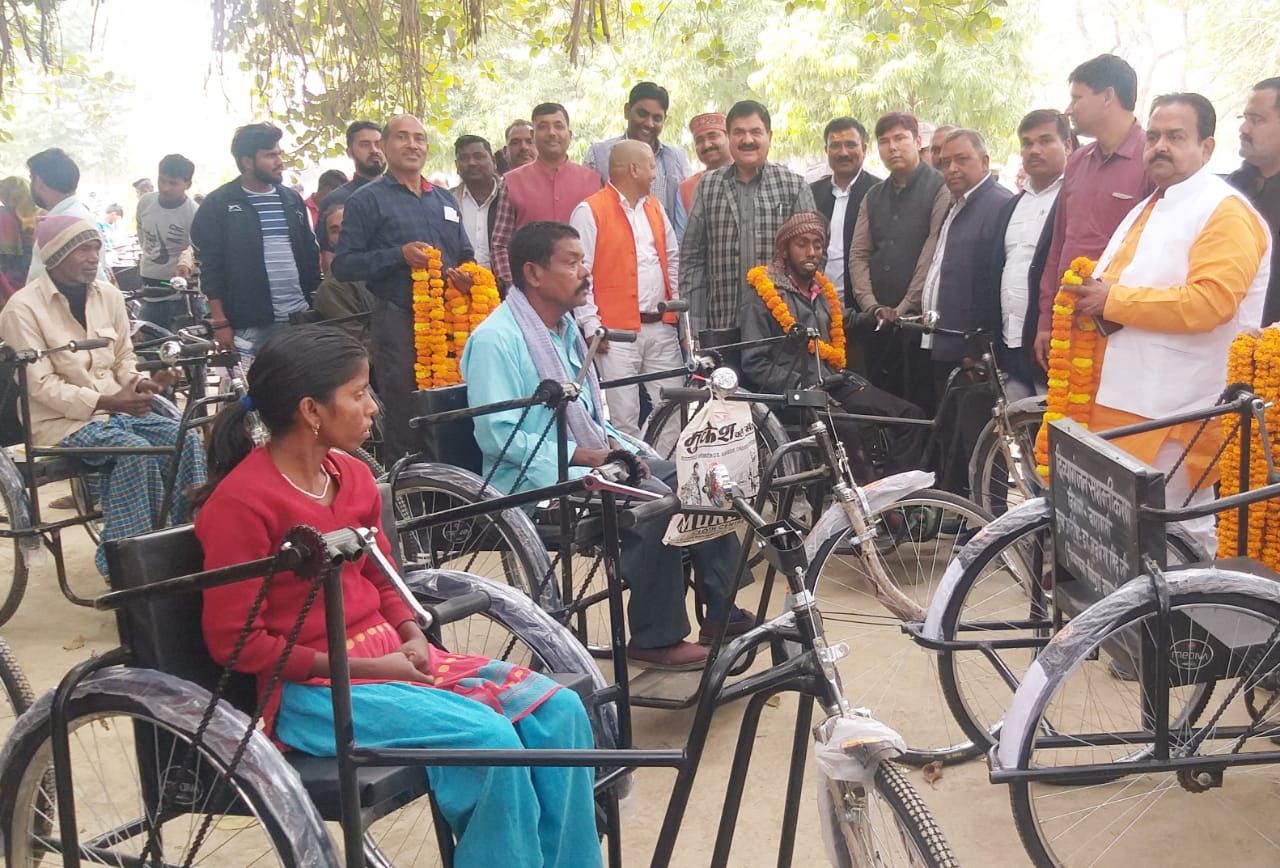 दिव्यांग सामान्य नही विशिष्ट प्रतिभा वाले -- डॉ अवधेश सिंह