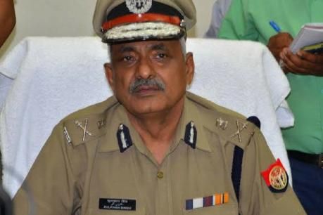 डीजीपी ने चोटी कटने को लेकर जारी की एडवाइजरी, कहा- अफवाह है, ध्यान न दें डीजीपी ने चोटी कटने को लेकर जारी की एडवाइजरी, कहा- अफवाह है, ध्यान न दें
