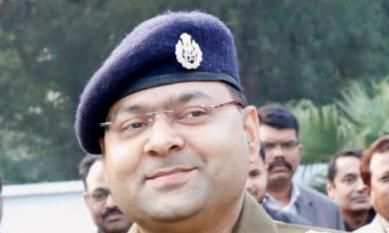 कविता : आओ कुछ ऐसा कर जायें