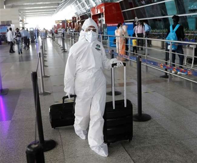 एयर इंडिया की दिल्ली-लुधियाना उड़ान में एक यात्री कोरोना पॉजिटिव पाया गया है। इस विमान के सभी यात्रियों को क्वारंटाइन किया गया है।