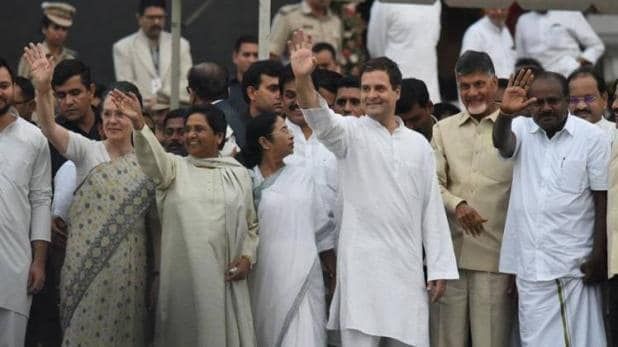 मोदी को रोकने के लिए कांग्रेस नतीजों से पहले ही जोड़-तोड़ की राजनीति में सक्रिय मोदी को रोकने के लिए कांग्रेस नतीजों से पहले ही जोड़-तोड़ की राजनीति में सक्रिय