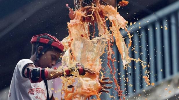 देशभर में दही हांडी की धूम, मुंबई में आयोजन के दौरान 35 गोविंदा घायल