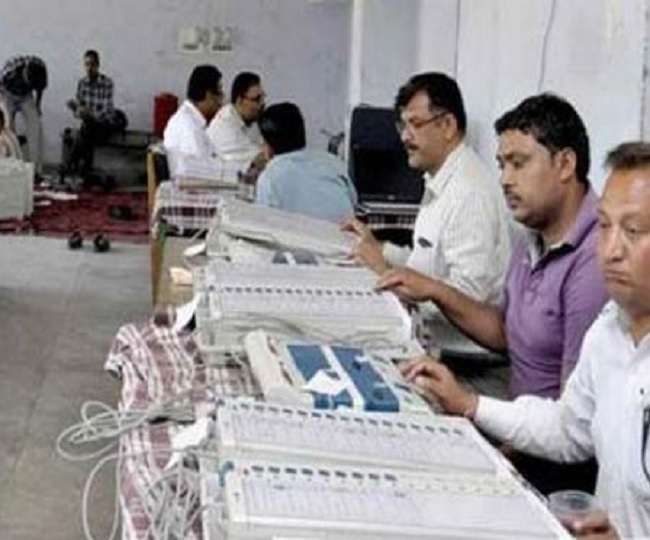 जानें- क्या-क्या होता है उस कमरे में, जहां होती है मतगणना जानें- क्या-क्या होता है उस कमरे में, जहां होती है मतगणना