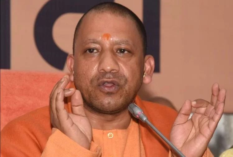 ट्विटर ने सीएम योगी आदित्यनाथ, गिरिराज सहित इन 34 लोगों के ट्वीट हटाए ट्विटर ने सीएम योगी आदित्यनाथ, गिरिराज सहित इन 34 लोगों के ट्वीट हटाए