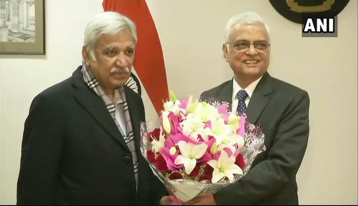 दिल्ली: ओ.पी. रावत ने संभाली भारत के मुख्य चुनाव आयुक्त पद की जिम्मेदारी।