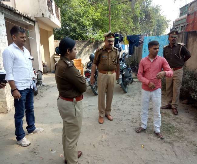 अमेठी: एग्रो ऑफिस में 10 लाख की लूट, असलहे के बल पर हुई वारदात अमेठी: एग्रो ऑफिस में 10 लाख की लूट, असलहे के बल पर हुई वारदात