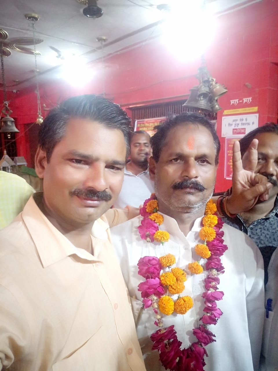 बाराबंकी लेखपाल संघ के चुनाव में जिलाध्यक्ष सुनील शुक्ला  व महामंत्री ह्रदयराम विजयी घोषित किये गए