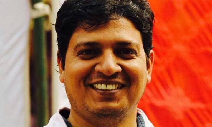 घर से बहुत दूर है मंदिर/मस्जिद यारो..... घर से बहुत दूर है मंदिर/मस्जिद यारो.....