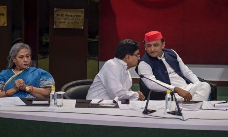 सपा की बैठक में छाया राय साहेब का जलवा, सपा नेता नहीं जानते कौन हैं राय साहेब