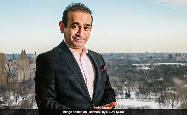 नीरव मोदी ने PNB को लिखी चिट्ठी, पैसे चुकाने के लिए मांगा 6 महीने का वक़्त: सूत्र नीरव मोदी ने PNB को लिखी चिट्ठी, पैसे चुकाने के लिए मांगा 6 महीने का वक़्त: सूत्र