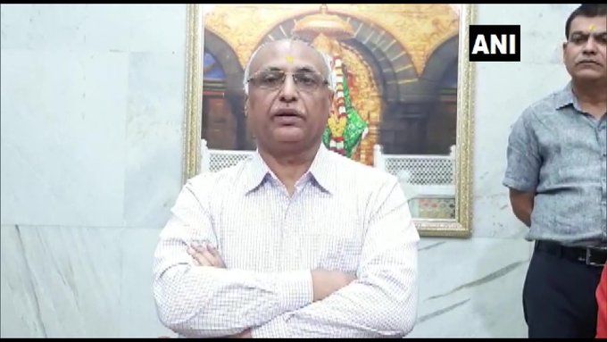 शिरडी साईं मंदिर के सीईओ दीपक मुगलीकर ने बताया, 19 जनवरी तक मंदिर बंद रहने की अफवाहें फैलाई जा रही हैं जो पूरी तरह से गलत हैं।