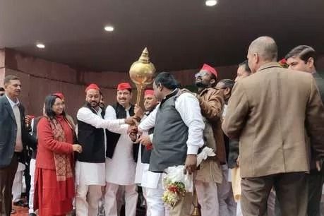 समाजवादी पार्टी में शामिल हुए HYV के बागी सुनील सिंह, बोले- नवजवानों को केसरिया झंडा दिखा कर बरगलाया गया