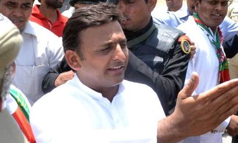 जनता का उपहास है जश्न मनाना : अखिलेश जनता का उपहास है जश्न मनाना : अखिलेश