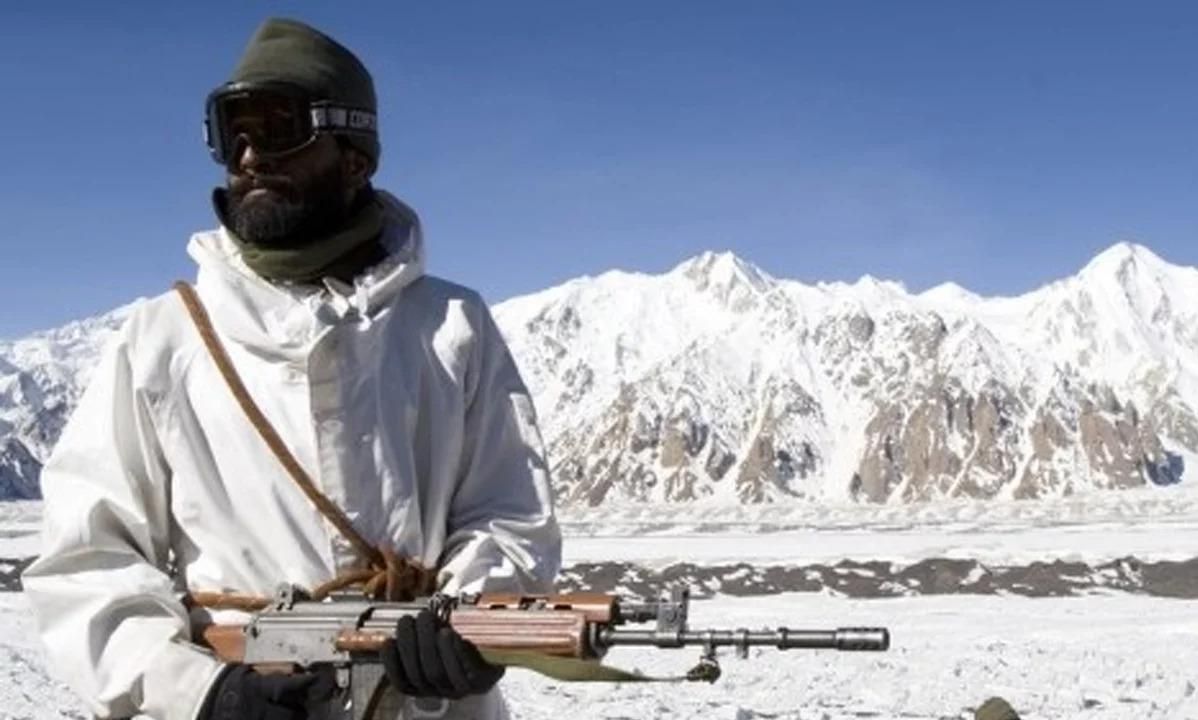 18 हजार फीट की ऊंचाई पर सियाचिन में हिमस्खलन, दो जवान शहीद