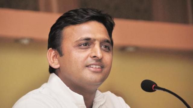 नए रूप में आरक्षण लाने की कोशिश कर रही है केंद्र सरकार: अखिलेश यादव नए रूप में आरक्षण लाने की कोशिश कर रही है केंद्र सरकार: अखिलेश यादव