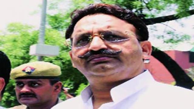 जेल में बंद मुख्तार के घुटनों और रीढ़ की हड्डी में उठा दर्द जेल में बंद मुख्तार के घुटनों और रीढ़ की हड्डी में उठा दर्द