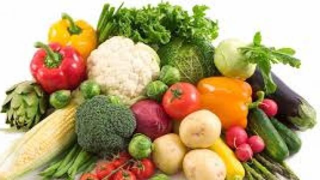 हेल्थ अलर्ट: सेहत से हो रहा खिलवाड़,देखकर लें सब्जियां और फल