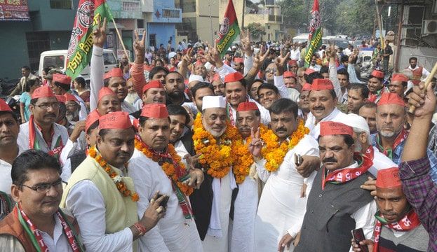 अंबेडकर पार्क से कलेक्ट्रेट तक गूंजा अखिलेश यादव जिंदाबाद अंबेडकर पार्क से कलेक्ट्रेट तक गूंजा अखिलेश यादव जिंदाबाद