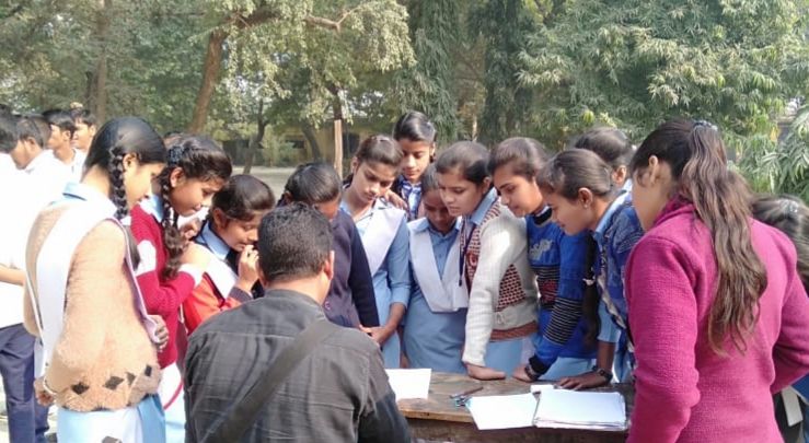 ग्रामसभा पिण्डरा बाल संसद चुनाव में 32 उम्मीदवारों ने किया नामांकन ग्रामसभा पिण्डरा बाल संसद चुनाव में 32 उम्मीदवारों ने किया नामांकन