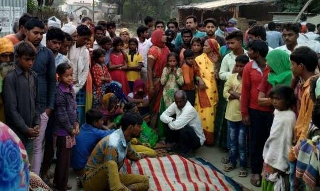 बुलंदशहर :सड़क किनारे सो रहे 3 बच्चों सहित 7 लोगों को बस ने कुचला, सभी की मौत