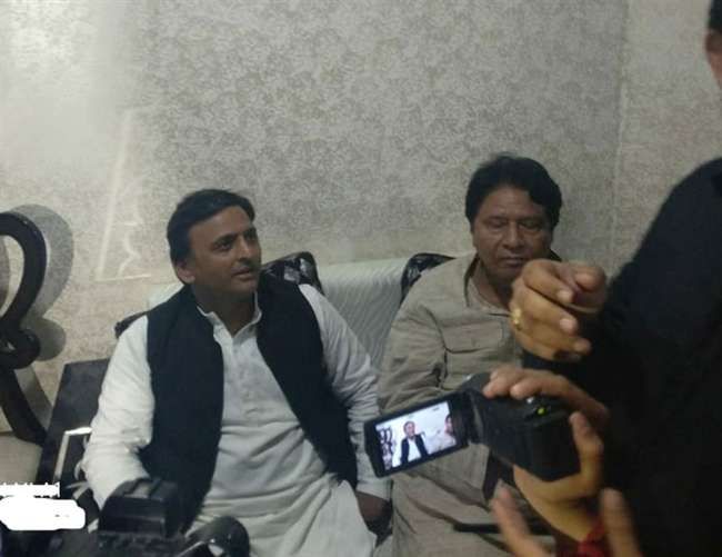प्रदेश सरकार की कानून व्यवस्था ध्वस्त, छोटी बच्चियों की भी अस्मत नहीं बचा पा रही प्रदेश सरकार की कानून व्यवस्था ध्वस्त, छोटी बच्चियों की भी अस्मत नहीं बचा पा रही