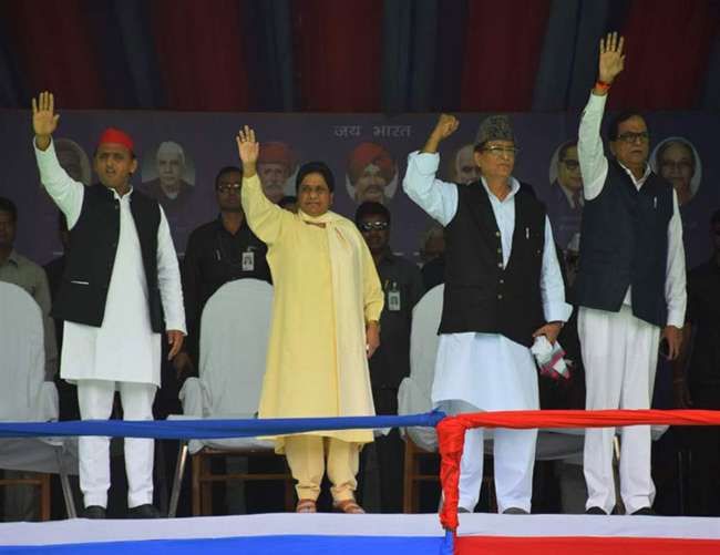 रामपुर में मायावती बोलीं- रिकार्ड वोट से जीतेंगे आजम खान रामपुर में मायावती बोलीं- रिकार्ड वोट से जीतेंगे आजम खान