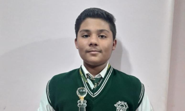 बिलारी के कक्षा 10 के छात्र  यजन अग्रवाल ने गणित प्रतियोगिता में पाया प्रथम स्थान